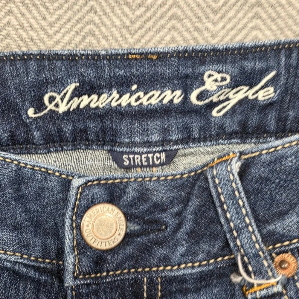 American Eagle Outfitters Womens Dark Wash Raw Hem Stretch Denim Shorts‎ Size 6